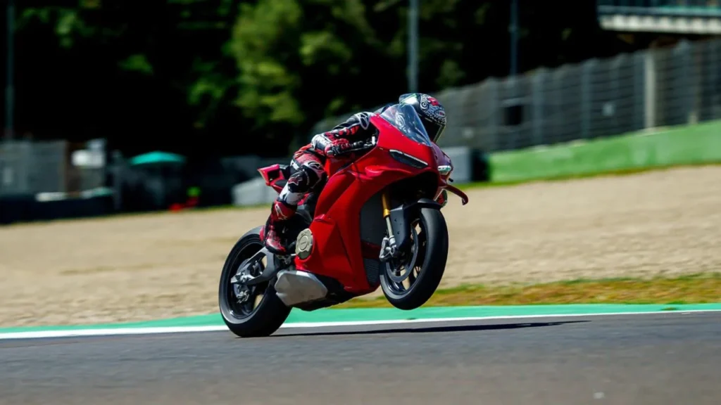 Ducati Panigale V4 Price, Specs, Top Speed and Review